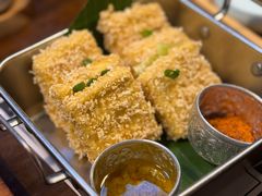 香炸包浆豆腐-银米·云南传统过桥米线(双廊黑金冠店)