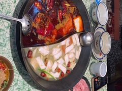 -鸿姐老火锅(静安店)