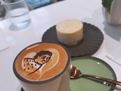 -潮一不贰·法式甜品·生日蛋糕·西式简餐(外滩店)