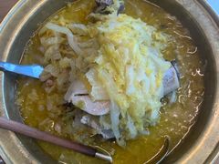 大骨头炖酸菜-关东小磨东北菜(上海长风大悦城店)