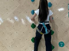 -ROCKPLUS攀岩馆(环宇城店)