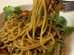 黑椒牛肉炒意面-莫多多餐厅