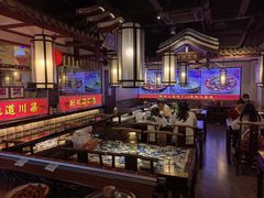 -川流不息·地道川菜·小龙虾(新松江路店)