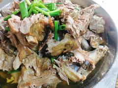 -邻大妈骨头锅(彩虹桥店)