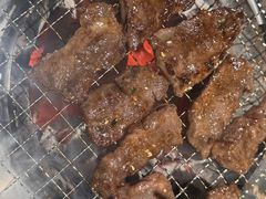 -山川小町·极番烧肉(新地假日广场店)