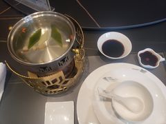 -鼎泰亨·海鲜牛肉餐厅(滨江店)