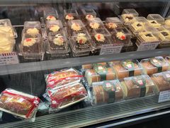 -红宝石·鲜奶小方·海派西点房(浦三店)
