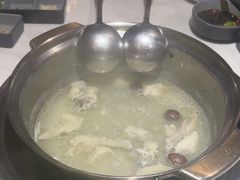 -喃喃椰·糟粕醋·椰子鸡火锅(七堡花园店)