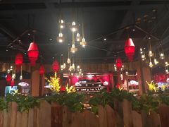 -老滇山寨•云南特色菜•地方菜•民族风情歌舞表演(金碧店)