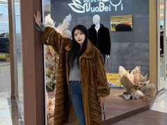 -肃宁华斯国际裘皮城