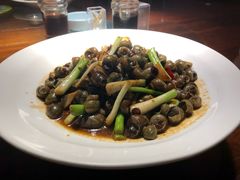 -亚哈饭店(梅园新村小区店)