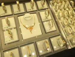 -周大福CHOW TAI FOOK(南京东路永安百货店)