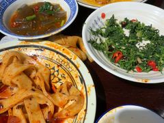 -蓝田九大碗民俗食府(蓝田店)