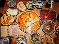 -洱火云南酸菜牛肉火锅(石景山当代商城店)