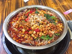 -周良天山牛杂城(天山路总店)