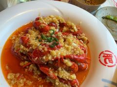 -肥肥虾庄·金牌油焖大虾(汉街SKP店)