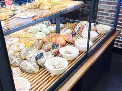 -焙丽拾光(麦凯乐直营店)