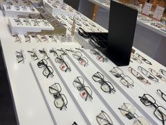 -罗伯特眼镜·蔡司官方授权(前海桂湾店)