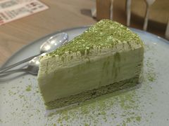 -必胜客(上海华谊新所店)