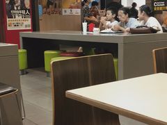 大堂-麦当劳(山大路店)