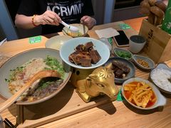 -百春原湖南牛肉粉(百联世纪店)