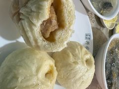 蟹黄肉包-兴国长鱼汤店