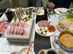 -红鼎豆捞·非遗鲍皇汤火锅(宝丰路店)