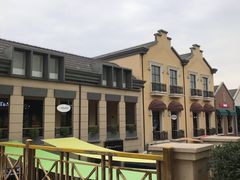 -王府井奥莱临潼小镇(临潼店)