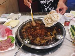 -朱氏胖子烂火锅(洪崖洞店)
