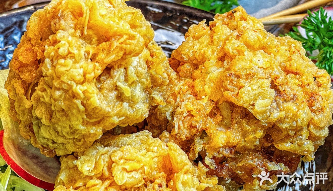 换装拍照+吃饭👘店里都是🫣摇曳的樱花美眉