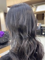 -诗悦发型烫染SALON