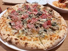 -城市大道红炉披萨烘焙坊