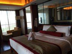 三亚湾海居铂尔曼度假酒店-三亚湾海居铂尔曼度假酒店