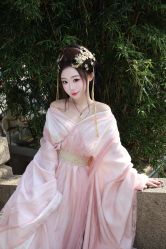 -一揽芳华汉服旗袍体验馆(拙政园店)