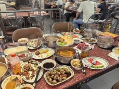 -四囍码头海鲜烧烤自助火锅(外滩南京东路悦荟广场店)