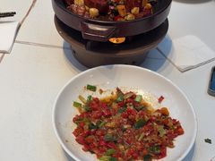 -阿瓦山寨·湘菜现炒·剁椒鱼头王(咸阳总店)