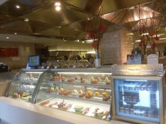 面包甜点陈列柜-荟星庭西餐厅(天府丽都喜来登饭店)
