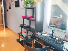 -ME觅妆·定制美妆·彩妆私教(菱角湖店)