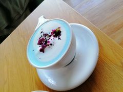 -ZING COFFEE 镜咖啡