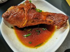 蜜汁鸡腿-贡梅老面馆·蟹粉面·无锡特色小吃(南长街主推店)