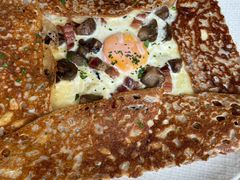 鸡蛋蘑菇熏肉荞麦可丽饼-RAC BAR(安福路店)