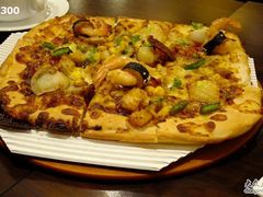 缤纷节日-必胜客(新中纬店)