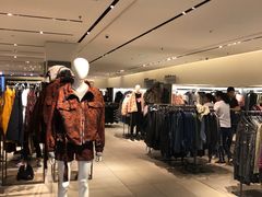 -ZARA(万达广场二七店)
