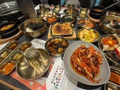 -草家酱蟹炭火烤肉店(珲春南路一店)