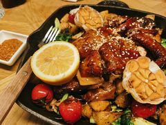 来龙里秘制考鸡-来龙里 精致 东南亚餐室(万象城店)