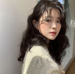 -BULB STUDIO 巴柏明星发型工作室