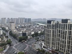 -乐刻运动健身(同曦假日百货店)