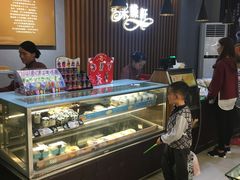 面包甜点陈列柜-Caidie Bakery采蝶轩(钟村店)