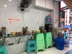 -花溪牛肉粉(八鸽岩店)