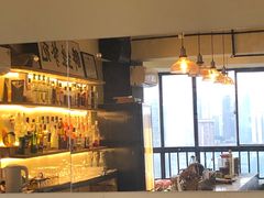 -Mx.cocktail bar